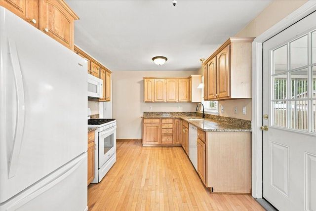 815 S Marias Avenue, Clawson, MI 48017