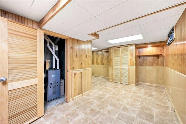 815 S Marias Avenue, Clawson, MI 48017