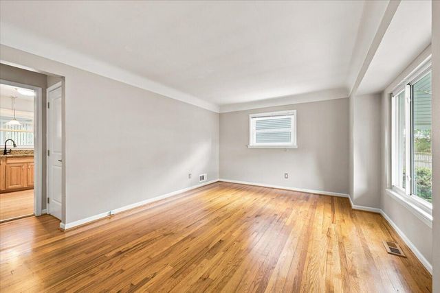 815 S Marias Avenue, Clawson, MI 48017
