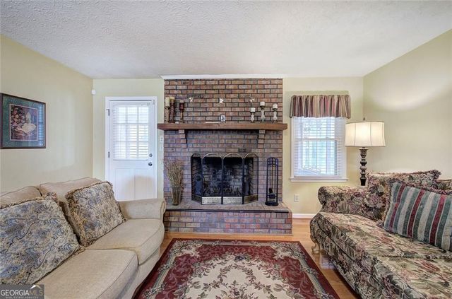 14 Parr Wade Road SE, Cartersville, GA 30120