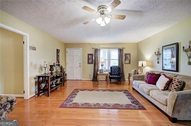 14 Parr Wade Road SE, Cartersville, GA 30120