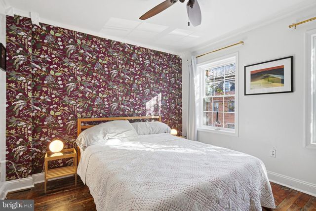 928 S 2ND ST, Philadelphia, PA 19147