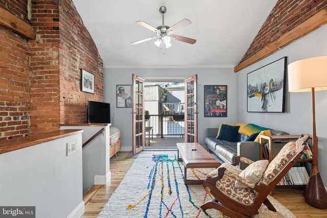 928 S 2ND ST, Philadelphia, PA 19147