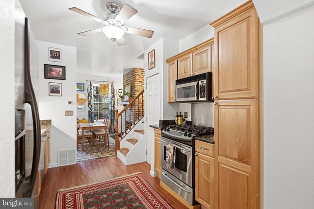 928 S 2ND ST, Philadelphia, PA 19147