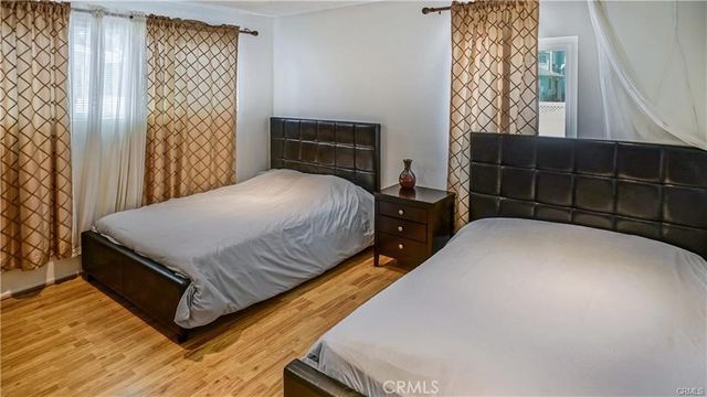 6418 Whitman Avenue, Van Nuys, CA 91406