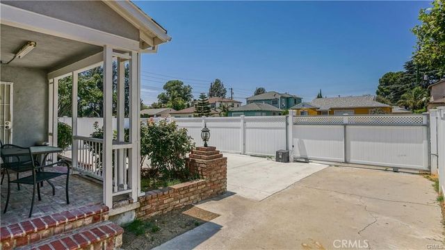 6418 Whitman Avenue, Van Nuys, CA 91406
