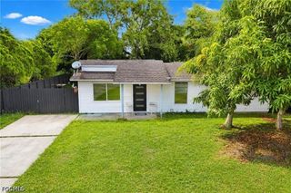 480 Valley DR, Lehigh Acres, FL 33936