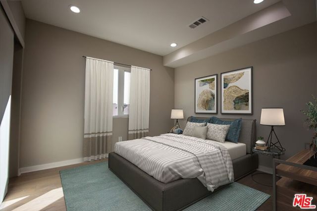 4924 LAUREL CANYON, Valley Village, CA 91607