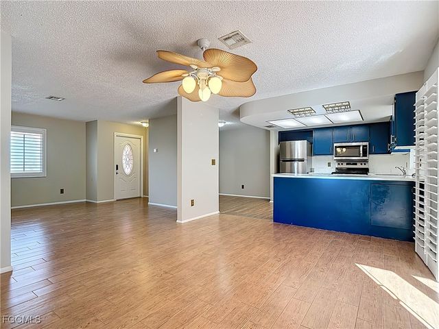 5946 Stringfellow RD, St James City, FL 33956