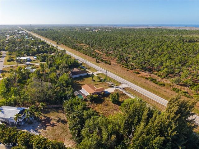 5946 Stringfellow RD, St James City, FL 33956