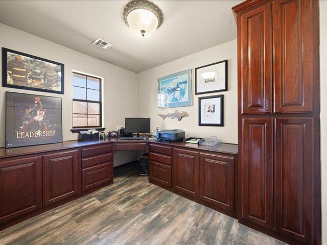 17120 Wales Green Avenue, Edmond, OK 73012