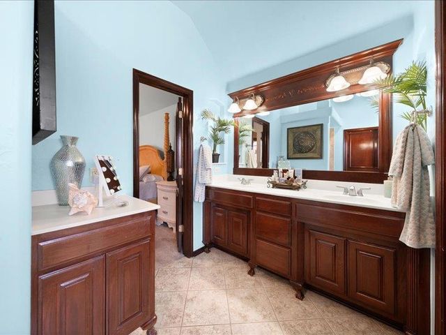 17120 Wales Green Avenue, Edmond, OK 73012