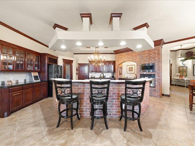 17120 Wales Green Avenue, Edmond, OK 73012