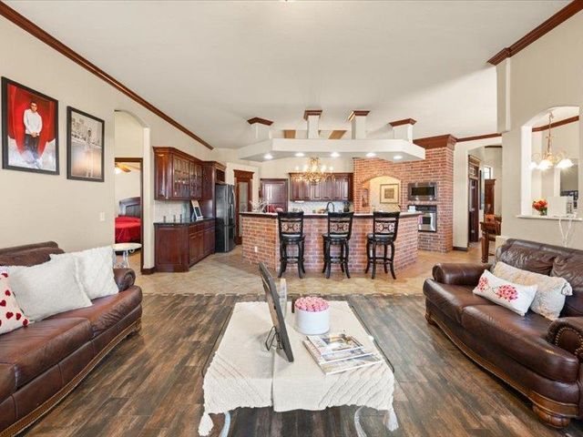 17120 Wales Green Avenue, Edmond, OK 73012