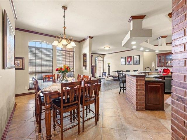 17120 Wales Green Avenue, Edmond, OK 73012