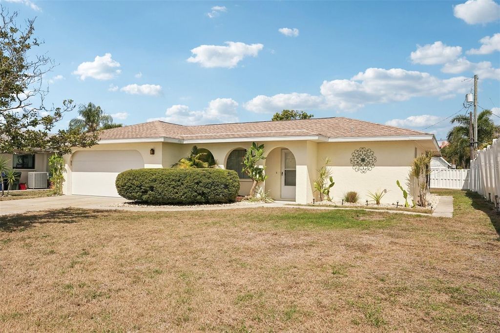 Image 1 of property listing at 1741 BAYONNE STREET, Sarasota, FL 34231