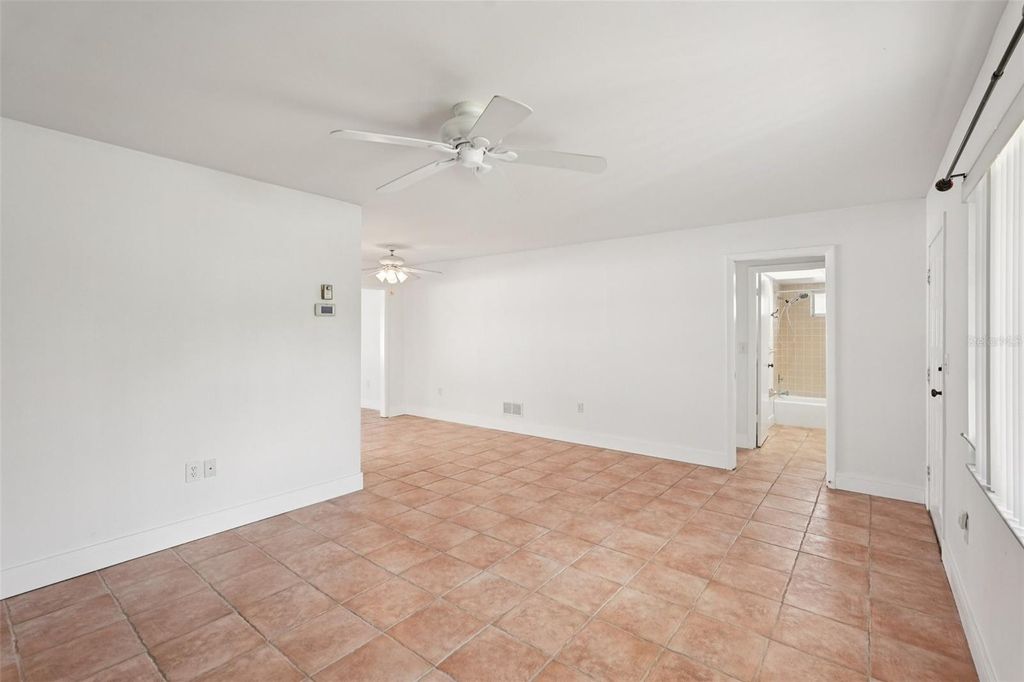 Image 16 of property listing at 1741 BAYONNE STREET, Sarasota, FL 34231