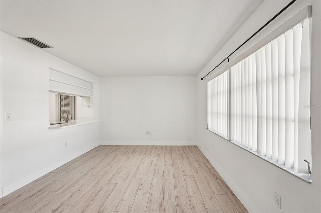 Image 25 of property listing at 1741 BAYONNE STREET, Sarasota, FL 34231