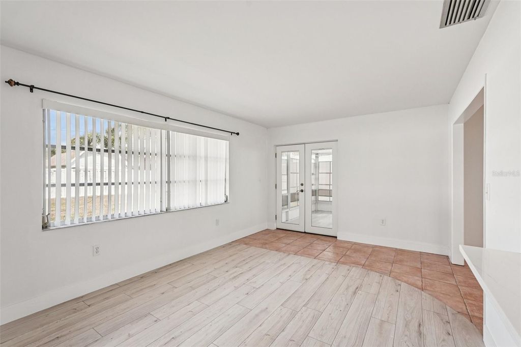 Image 27 of property listing at 1741 BAYONNE STREET, Sarasota, FL 34231