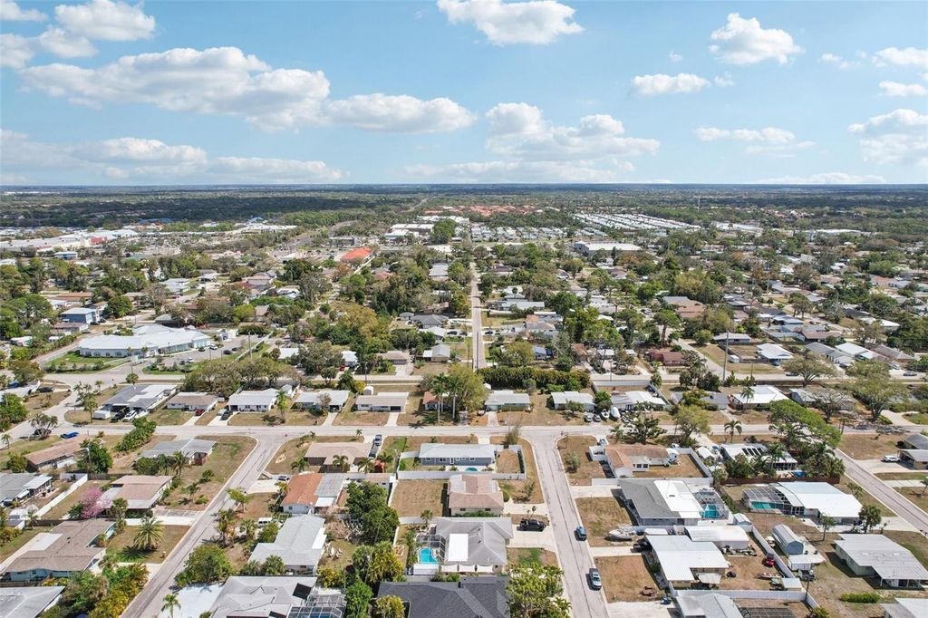 Image 52 of property listing at 1741 BAYONNE STREET, Sarasota, FL 34231