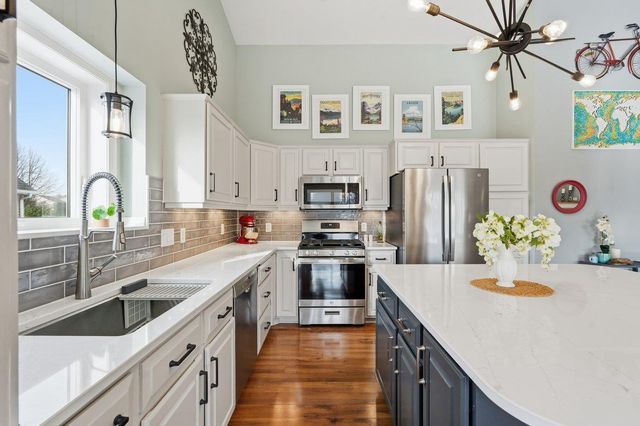 533 Military Ridge Drive, Verona, WI 53593