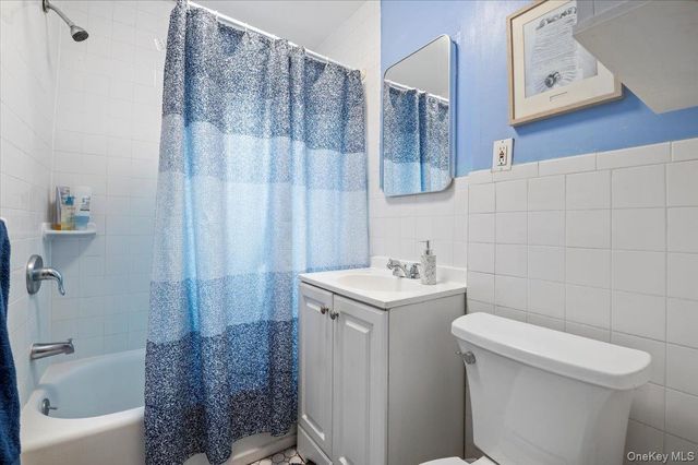 43-25 218th Street, Bayside, NY 11361