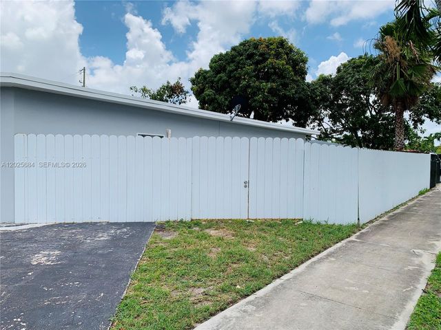 17010 NW 53rd Ave, Miami Gardens, FL 33055