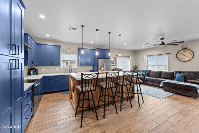 470 GUSKIN Road, Morristown, AZ 85342