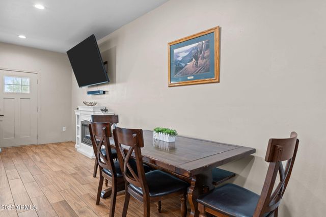 470 GUSKIN Road, Morristown, AZ 85342