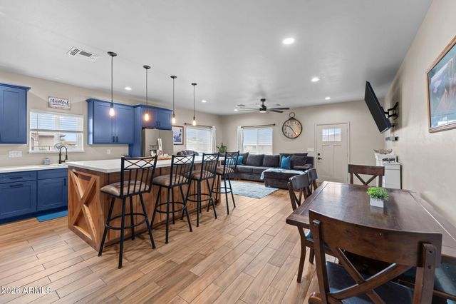 470 GUSKIN Road, Morristown, AZ 85342