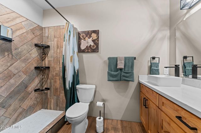 470 GUSKIN Road, Morristown, AZ 85342