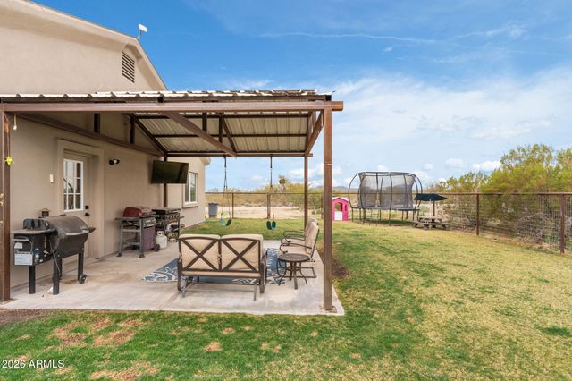 470 GUSKIN Road, Morristown, AZ 85342