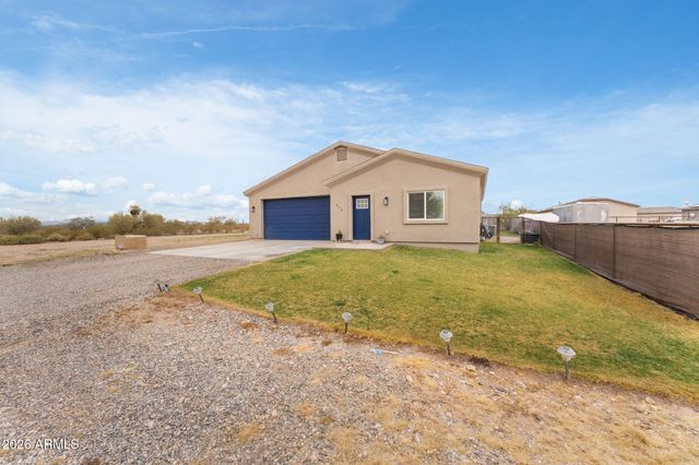 470 GUSKIN Road, Morristown, AZ 85342