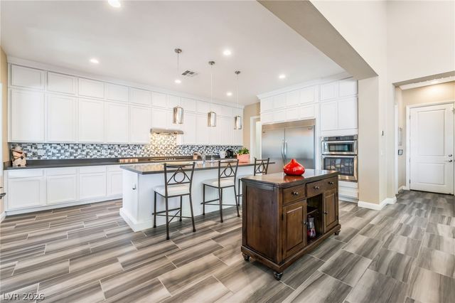 6700 REGENCY VALLEY Street, Las Vegas, NV 89148