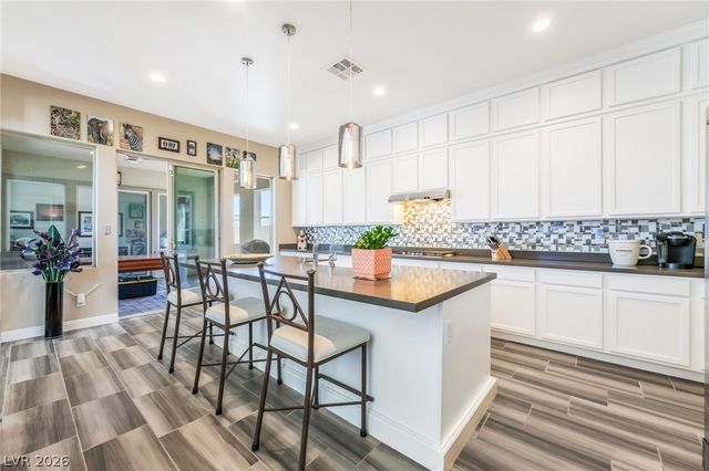 6700 REGENCY VALLEY Street, Las Vegas, NV 89148