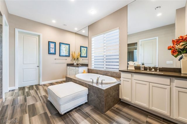 6700 REGENCY VALLEY Street, Las Vegas, NV 89148