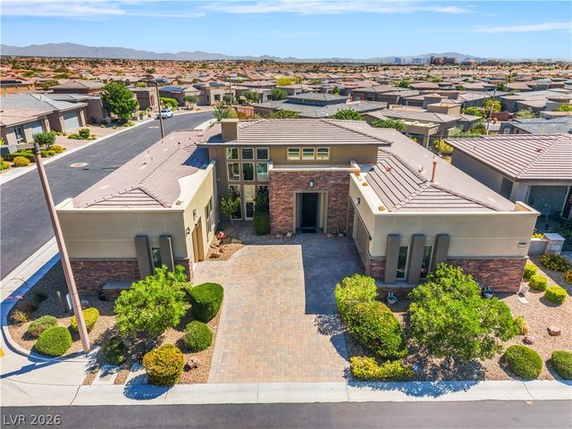 6700 REGENCY VALLEY Street, Las Vegas, NV 89148