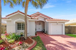 491 SW 203rd Ave, Pembroke Pines, FL 33029