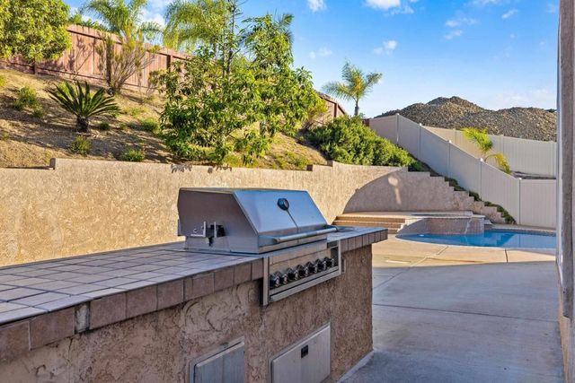 9310 Ashley View Pl, El Cajon, CA 92021