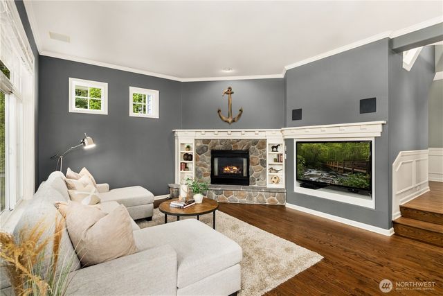21827 SE 20th Street, Sammamish, WA 98075