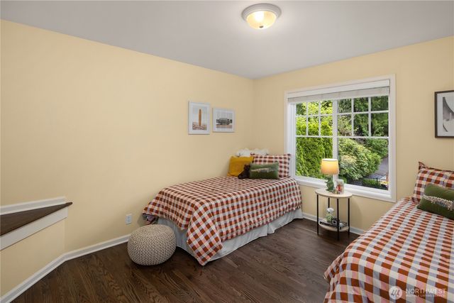 21827 SE 20th Street, Sammamish, WA 98075