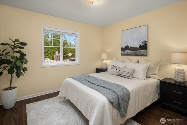 21827 SE 20th Street, Sammamish, WA 98075