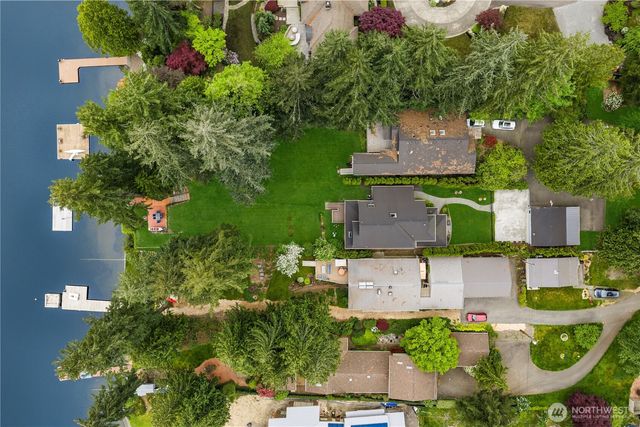 21827 SE 20th Street, Sammamish, WA 98075