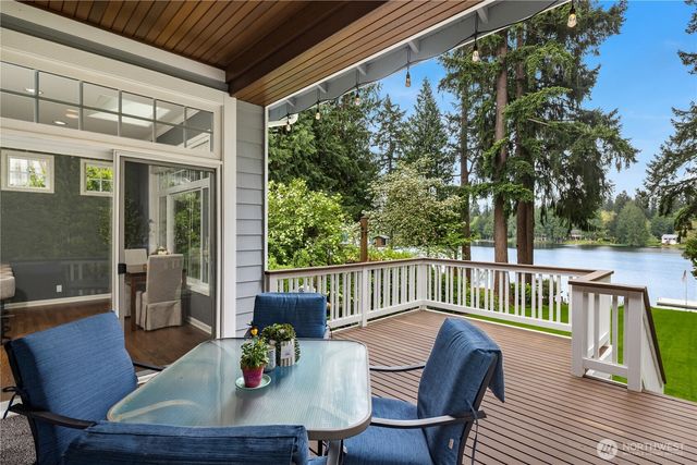 21827 SE 20th Street, Sammamish, WA 98075