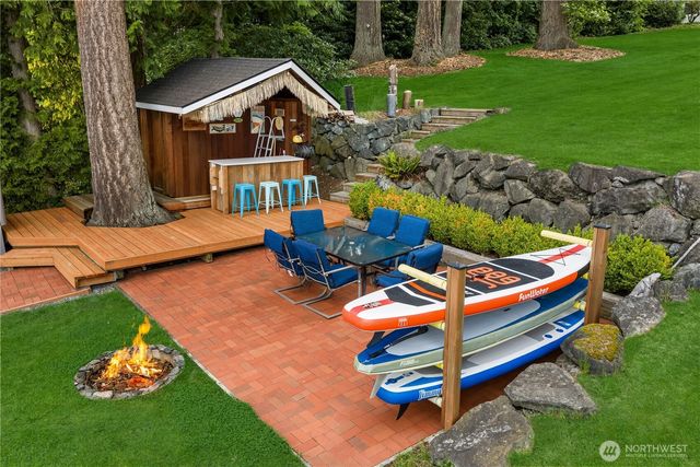 21827 SE 20th Street, Sammamish, WA 98075
