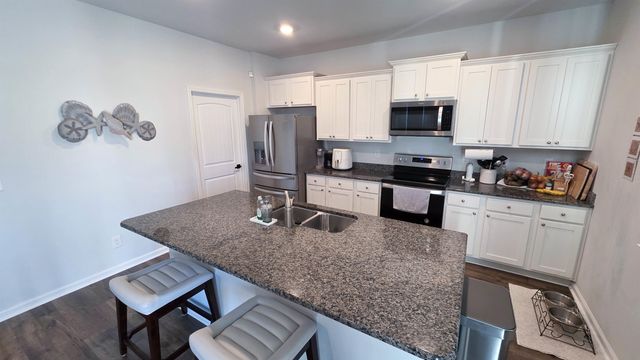 939 Snowberry Dr., Longs, SC 29568