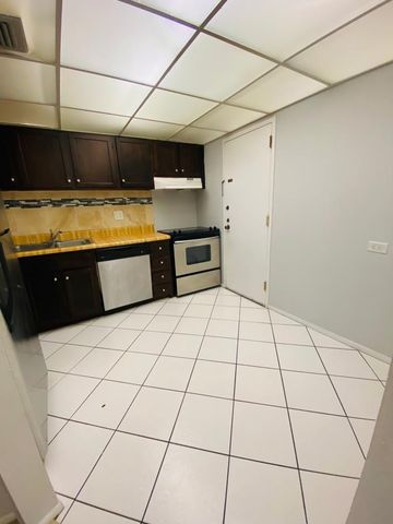 3760 Inverrary Drive 2h, Lauderhill, FL 33319