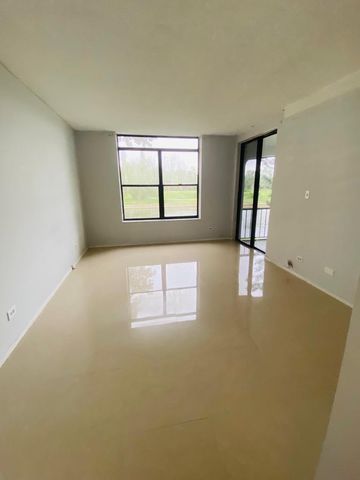 3760 Inverrary Drive 2h, Lauderhill, FL 33319
