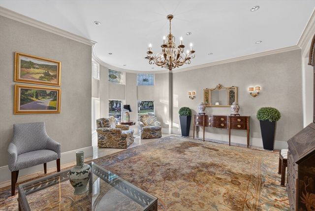 416 Commonwealth Avenue 615, Boston, MA 02215