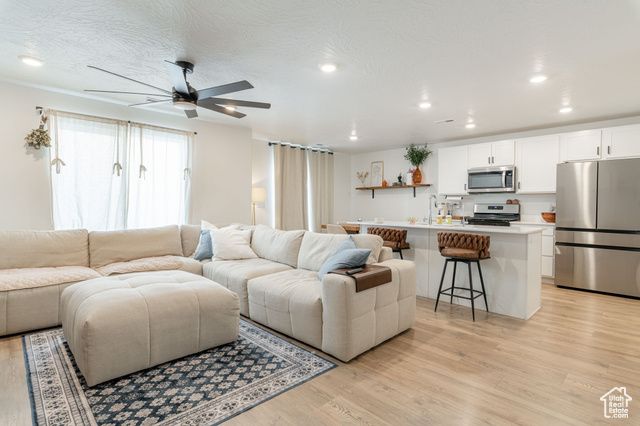 1356 S CLEFT ARCH LN, Washington, UT 84780